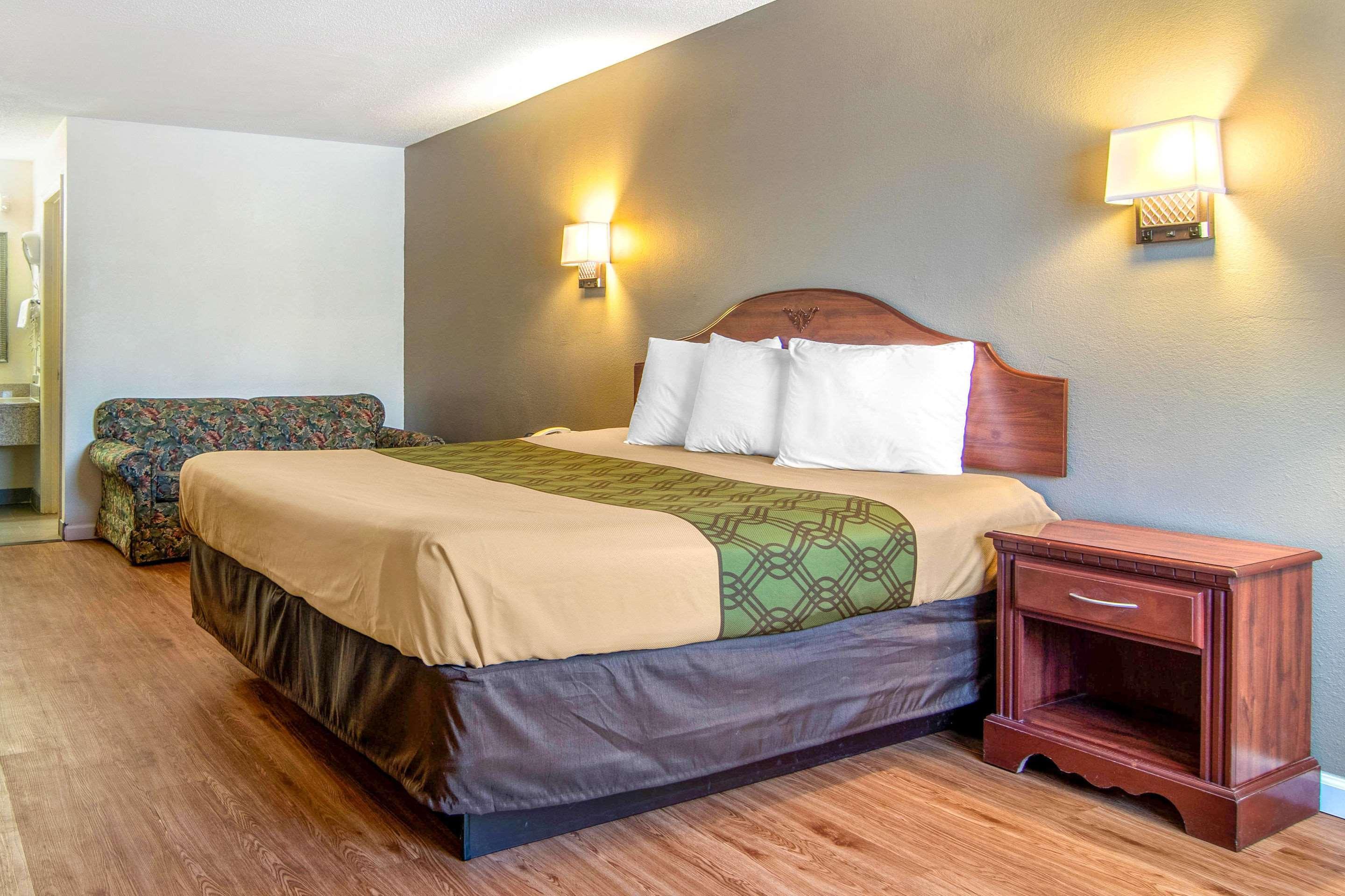 Econo Lodge Inn & Suites Fort Oglethorpe Eksteriør bilde